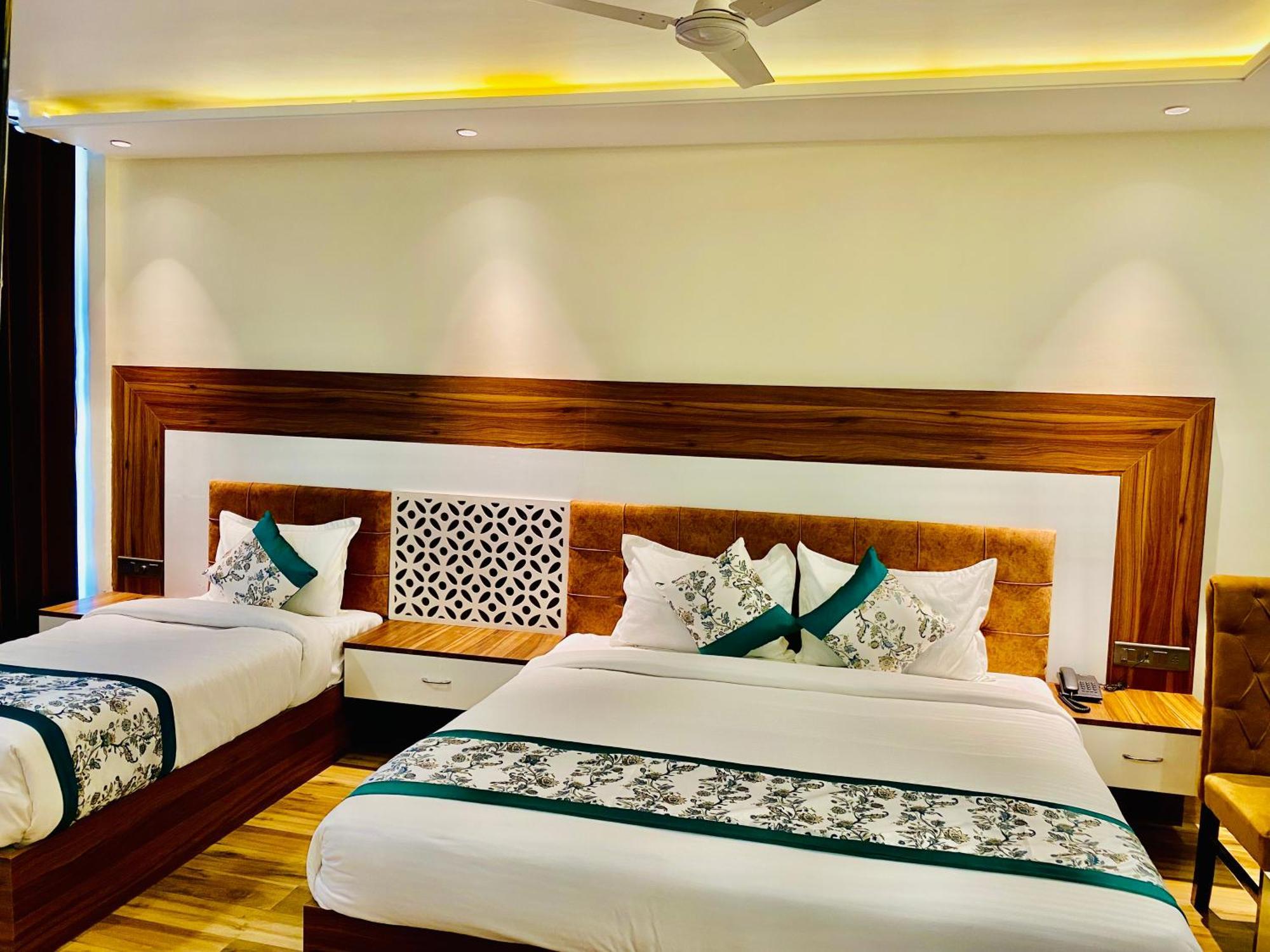 Hotel White House Walking Distance From Golden Temple- With Parking Amritsar Exteriör bild