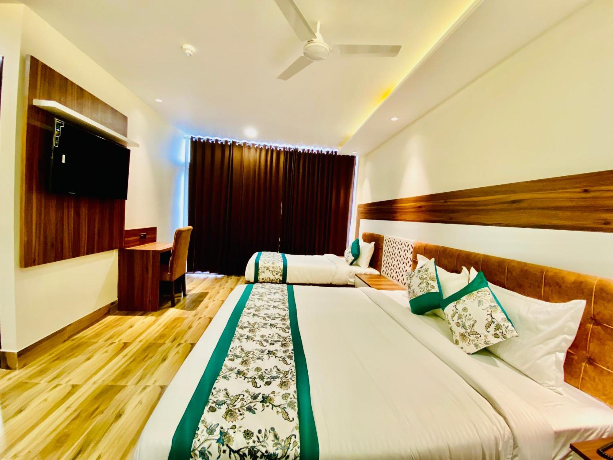 Hotel White House Walking Distance From Golden Temple- With Parking Amritsar Exteriör bild