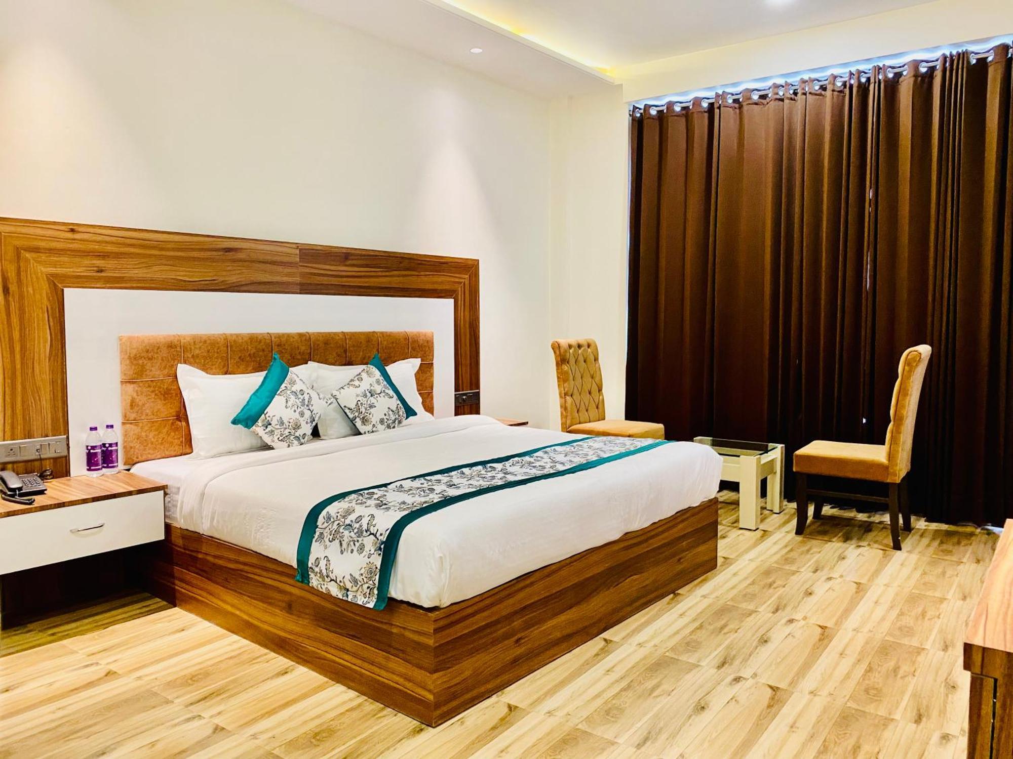 Hotel White House Walking Distance From Golden Temple- With Parking Amritsar Exteriör bild